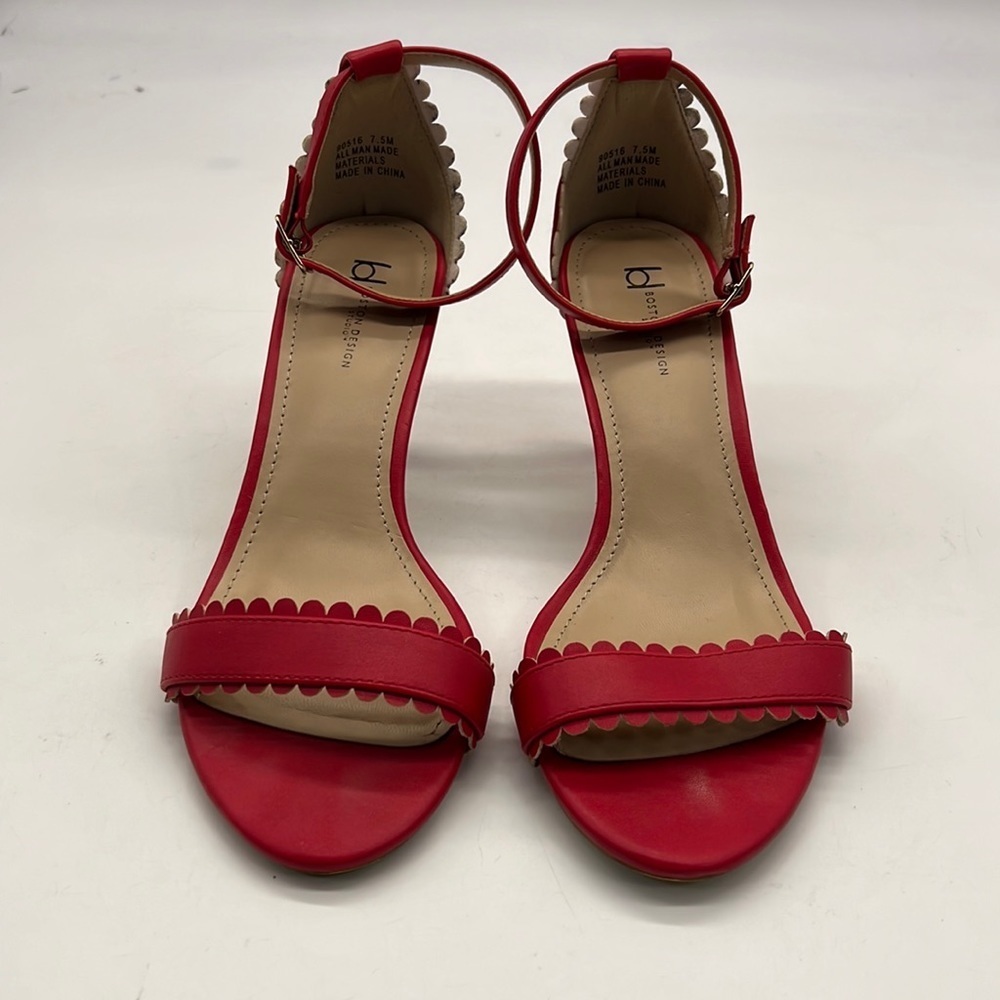 Boston Design Studio Red Heeled Shoes with Scalloped Trim size 7.5M